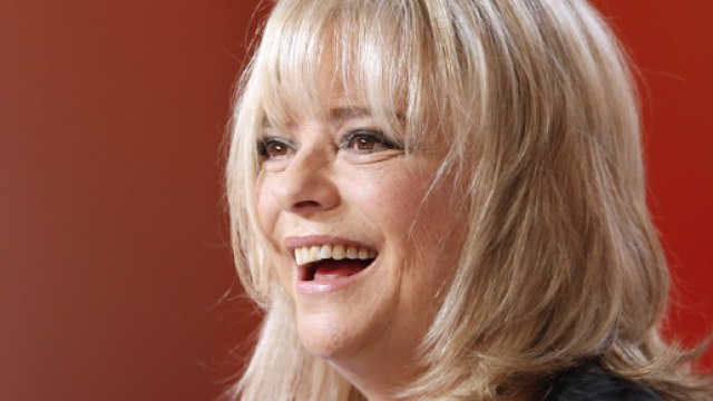 France Gall dévoile les secrets de sa comédie musicale, "Résiste" - rtl.fr