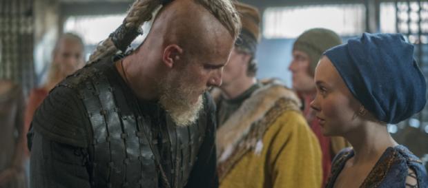 Cena de "Full Moon", episódio da série "Vikings". Cena de "Full Moon", episódio da série "Vikings".