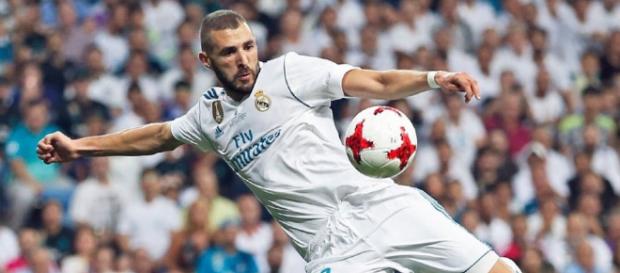 Mercado: ¡Dos nuevas pistas para el goleador Karim Benzema! Mercado: ¡Dos nuevas pistas para el goleador Karim Benzema!