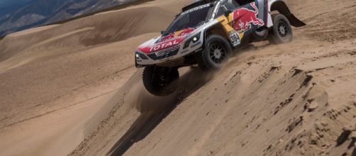 Dakar 2018: Stephane Peterhansel su Peugeot prende il comando generale