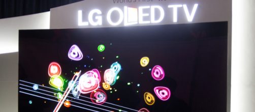 LG's 77-inch flexible 4K OLED TV will let you control the display ... - pocket-lint.com