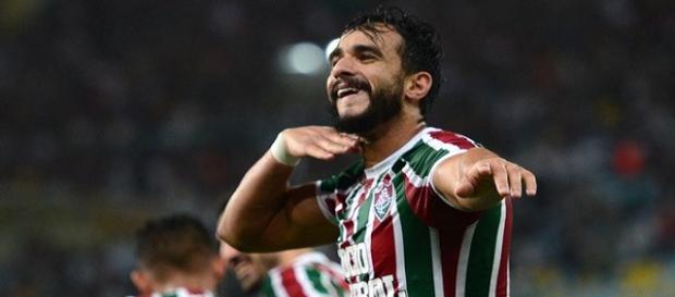 Henrique Dourado recebe proposta do Corinthians e pode ser mais um a deixar o Fluminense (Foto: Globoesporte) Henrique Dourado recebe proposta do Corinthians e pode ser mais um a deixar o Fluminense (Foto: Globoesporte)