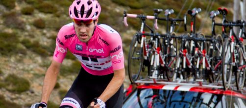 Tom Dumoulin in maglia rosa allo scorso Giro d'Italia