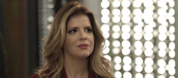 Imagem: Maria Pia (Mariana Santos) em cena de 'Pega Pega' Imagem: Maria Pia (Mariana Santos) em cena de 'Pega Pega'