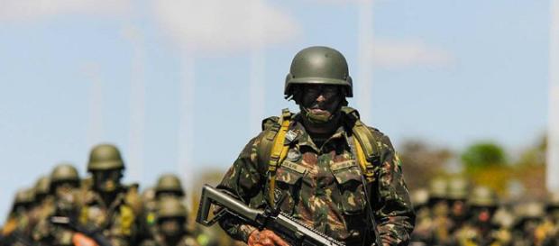 Oficial do Exército brasileiro se referiu em entrevista, sobre a data do julgamento do ex-presidente Lula Oficial do Exército brasileiro se referiu em entrevista, sobre a data do julgamento do ex-presidente Lula