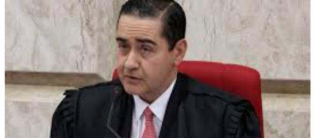 Presidente do TRF-4, Calos Eduardo Thompson Flores Presidente do TRF-4, Calos Eduardo Thompson Flores