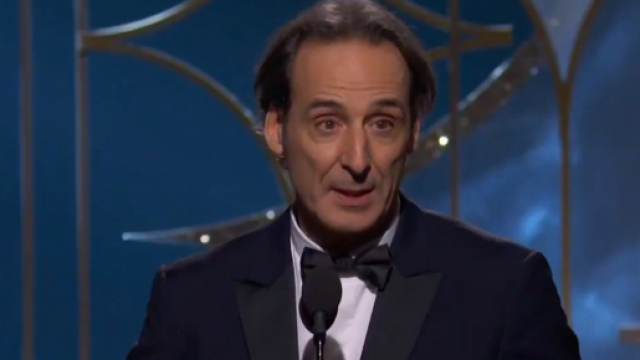 Le Français Alexandre Desplat, lors de la cérémonie des Golden Globes 2018 (Source : NBC)