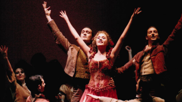 Un'edizione tradizionale della Carmen di George Bizet - elenamaximova.com