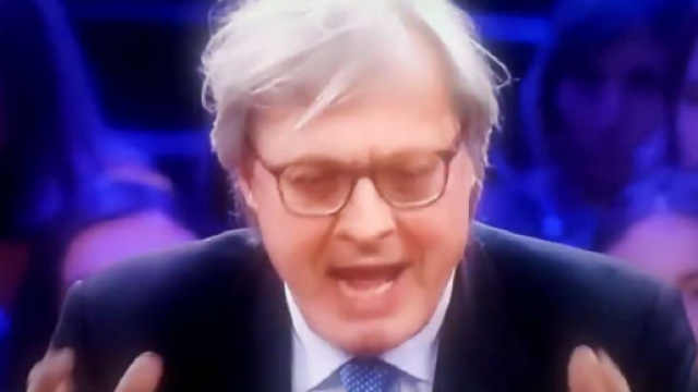 Vittorio Sgarbi attacca frontalmente Di Maio