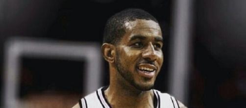 LaMarcus Aldridge playing well again for the Spurs - Carl Adair - Flickr.com
