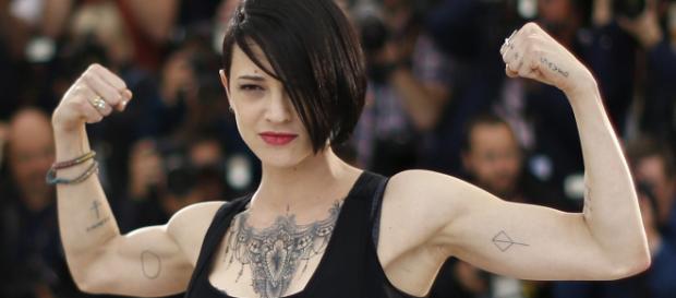 Asia Argento pronta ad affrontare tutti i suoi detrattori Asia Argento pronta ad affrontare tutti i suoi detrattori