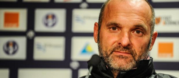 Pascal Dupraz n'a toujours pas digéré la défaite du TFC face à l'OL (DR). Pascal Dupraz n'a toujours pas digéré la défaite du TFC face à l'OL (DR).