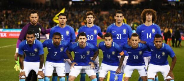 Rodrigo Caio (número 20) e Diego Souza (21) disputam vagas para a Copa da Rússia Rodrigo Caio (número 20) e Diego Souza (21) disputam vagas para a Copa da Rússia