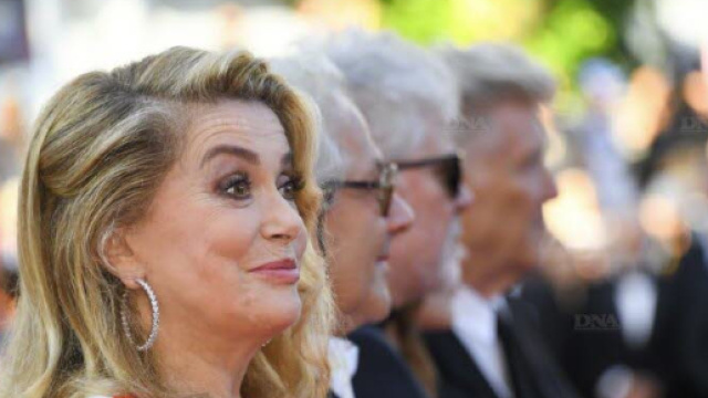 A la Une | Catherine Deneuve défend "la liberté d'importuner" des ... - ( source : dna.fr )