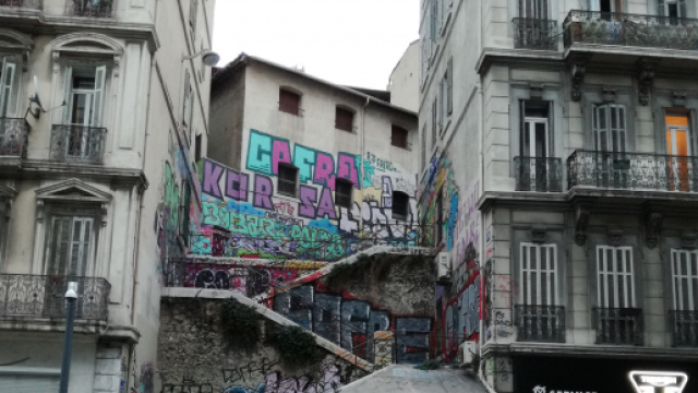Marseille, la ville hyper contrasté, où les cultures cohabitent et s'entrechoquent