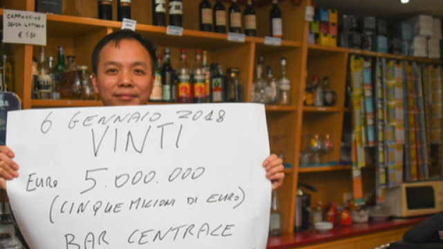 Padova, artigiano vince 5 milioni al gratta e vinci