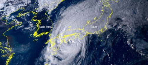 Il tifone Trami arriva sul Giappone