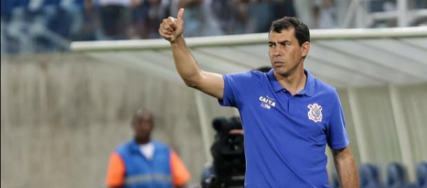 Mesmo distante, Fábio Carille fala sobre o Corinthians Mesmo distante, Fábio Carille fala sobre o Corinthians