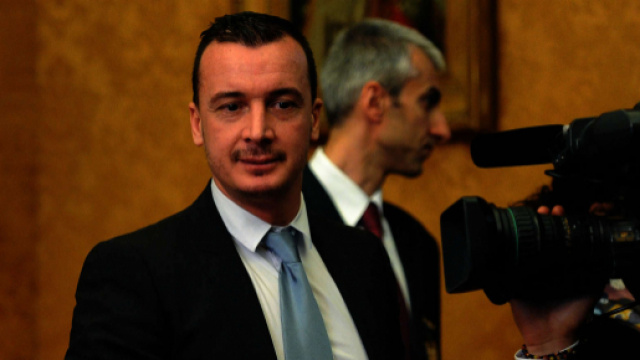 Un'altra bufera si scatena sul portavoce di Palazzo Chigi