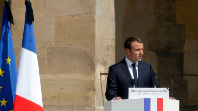 Le remaniement attendra vendredi soir selon l'Elysée, le Président étant actuellement en Arménie