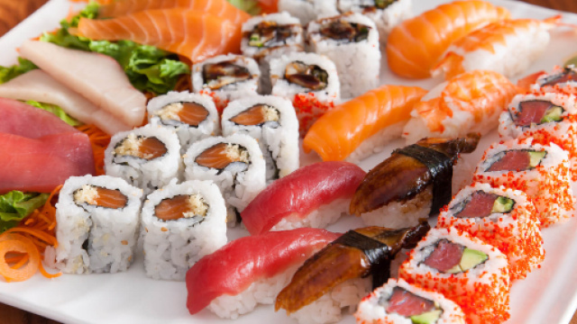 Milano, sushi gratis in base al numero di follower su Instagram