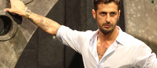 Grande Fratello Vip, Fabrizio Corona: si scaglia contro Ilary Blasi e Silvia Provvedi.