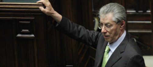 Umberto Bossi chiede l'affidamento ai servizi sociali per evitare il carcere; Claudio Borghi multato per irregolarità bancarie