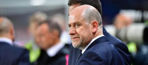 Antero Henrique continue d'être en danger au PSG. Antero Henrique continue d'être en danger au PSG.