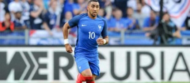 Dimitri Payet est de retour en Equipe de France, mais ne devrait plus conserver une place de titulaire indiscutable. Dimitri Payet est de retour en Equipe de France, mais ne devrait plus conserver une place de titulaire indiscutable.