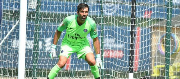 Pour Didier Deschamps, Gianluigi Buffon est un atout non négligeable pour le PSG Pour Didier Deschamps, Gianluigi Buffon est un atout non négligeable pour le PSG