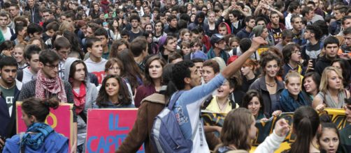 Manisfestazione studentesca contro le politiche di governo