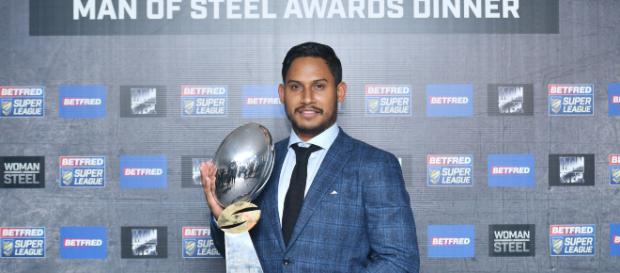 Ben Barba received the Man of Steel, but controversy took hold when the list of how players voted was revealed. (Image Source - totalrl/Youtube) Ben Barba received the Man of Steel, but controversy took hold when the list of how players voted was revealed. (Image Source - totalrl/Youtube)