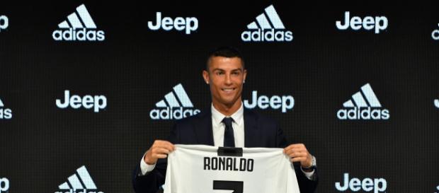 Juventus, Laura Chiatti difende CR7 Juventus, Laura Chiatti difende CR7