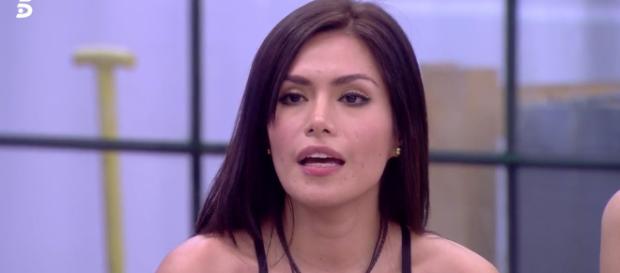 Miriam Saavedra estalla contra Mónica Hoyos en directo en 'GH VIP ... - bekia.es Miriam Saavedra estalla contra Mónica Hoyos en directo en 'GH VIP ... - bekia.es