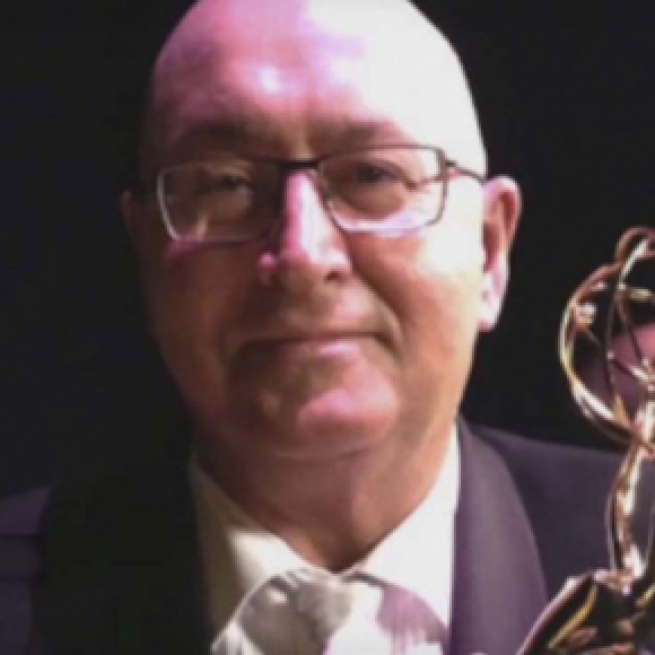 Emmy Award-winning sound crew member James Emswiller died after falling from a balcony on set. [Image TIME/YouTube]
