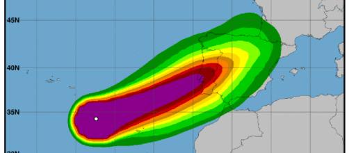 El huracán Leslie llegará a la península Ibérica esta noche