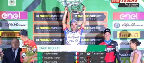 Il podio del Lombardia: Pinot vincitore davanti a Nibali e Teuns