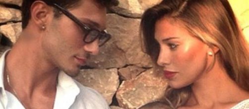 Domenica In, Stefano De Martino si racconta e si commuove nel vedere suo figlio e Belen Rodriguez.