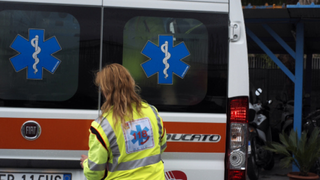 Provano a svegliarlo, ma il bambino &egrave; morto nel sonno - Live Sicilia - livesicilia.it