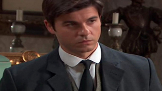 Spoiler Una Vita: Simon decide di sposare Adela dopo aver sentito la voce di Elvira