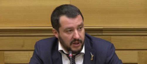 Salvini contro Macron (Fonte: Lega Salvini Premier - Youtube)