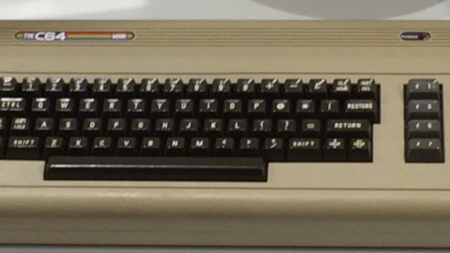 Mettiamo le mani sul "biscottino" - Tom's Hardware - tomshw.it