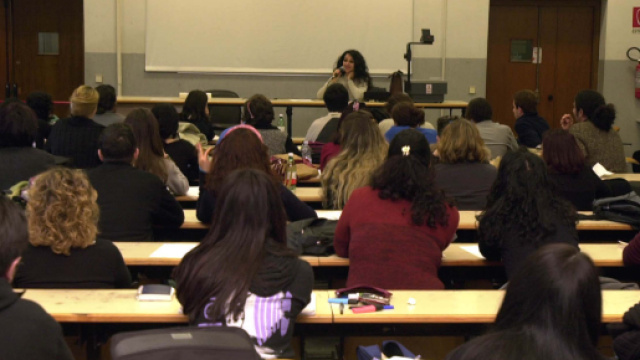 Scuola, si punta all'aumento stipendio degli insegnanti italiani come i colleghi europei