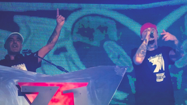 J Ax torna ad esibirsi con Dj Jad