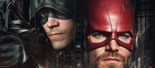 Barry Allen and Oliver Queen will swap superhero identities in the 'Elseworlds' crossover. - [Pagey / YouTube screencap]