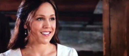 Erin Krakow has more than a glow on 'When Calls the Heart' as Elizabeth--now she has a baby bump. - [RF WCTH / YouTube screencap]