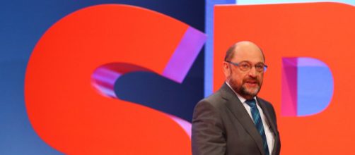 Schulz glissa sulla sconfitta in Baviera e attacca ancora l'Italia