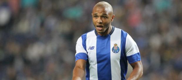 Arsenal va s'activer pour Brahimi ! - Transfert Foot Mercato - les-transferts.com Arsenal va s'activer pour Brahimi ! - Transfert Foot Mercato - les-transferts.com