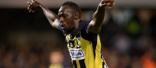 Despite scoring twice on his first start, Usain Bolt has yet to be offered a contract at Central Coast Mariners (Image via - net.au/Twitter)