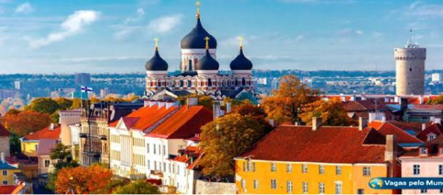 Tallinn, capital da Estônia, oferece 4 vagas de atendimento ao cliente para fluentes em português Tallinn, capital da Estônia, oferece 4 vagas de atendimento ao cliente para fluentes em português